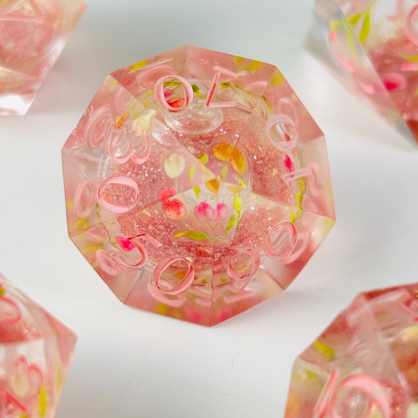 Tulip Bloom Dice Liquid Core DnD Dice Set, Sharp Edge D&D Dice Full Set, Dungeons and Dragons Polyhedral RPG DND Dice D6, D20, Gift for Gamer