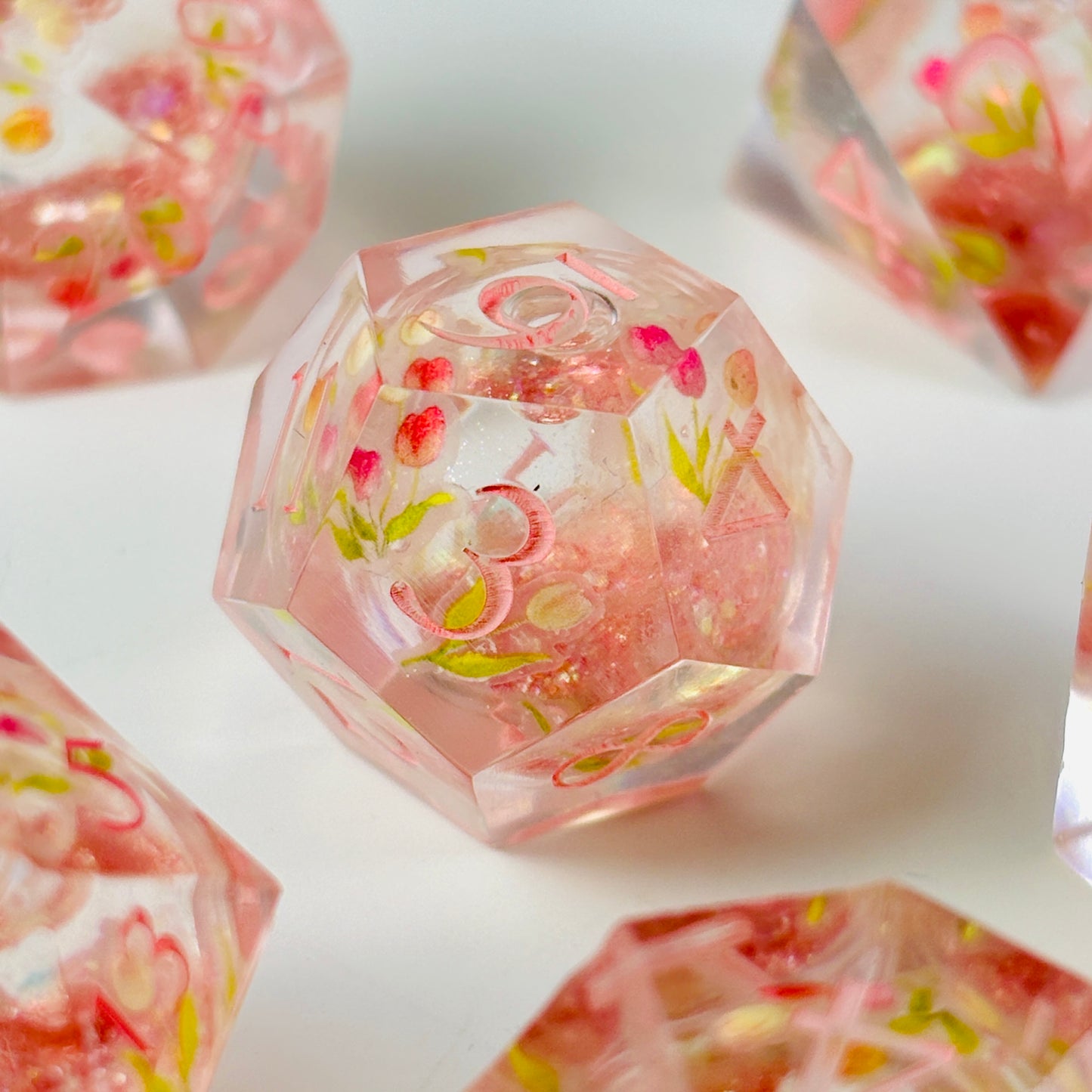 Tulip Bloom Dice Liquid Core DnD Dice Set, Sharp Edge D&D Dice Full Set, Dungeons and Dragons Polyhedral RPG DND Dice D6, D20, Gift for Gamer