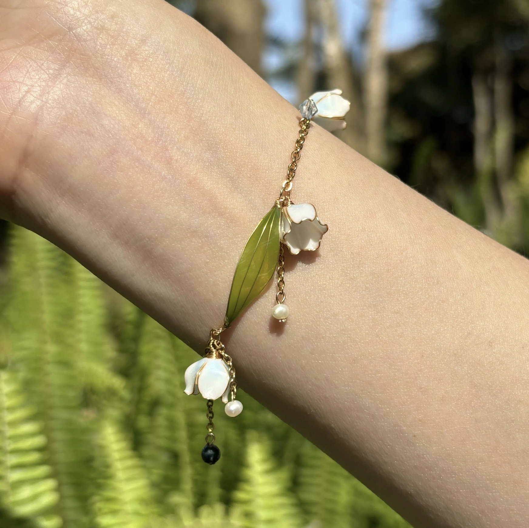 lily flower bracelet Lily of the Valley Flower Plant Bracelet, Natural Fairy Cute Kawaii Wi –  Cherylscraft
